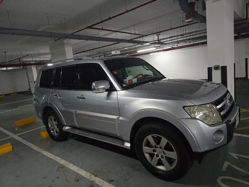Mitsubishi Pajero GLS Highline 3.8L (236 HP)