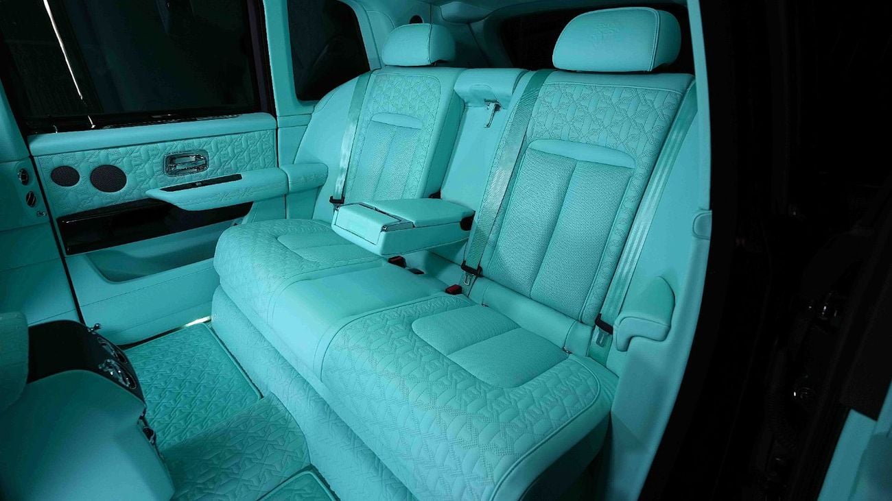 Rolls-Royce Onyx Cullinan | NEGOTIABLE PRICE | NEW | 2024 | V12 | 563 HP | 3-YEAR WARRANTY AND SERVICE