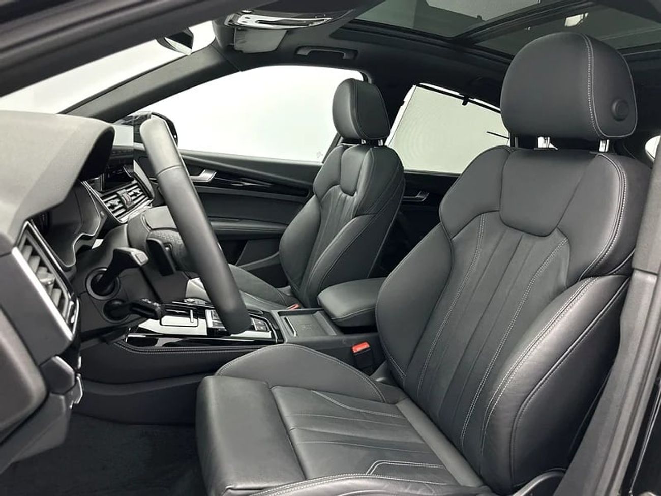 أودي Q5 Sportback S line 45 TFSI quattro 249hp (Ref# 2043840)