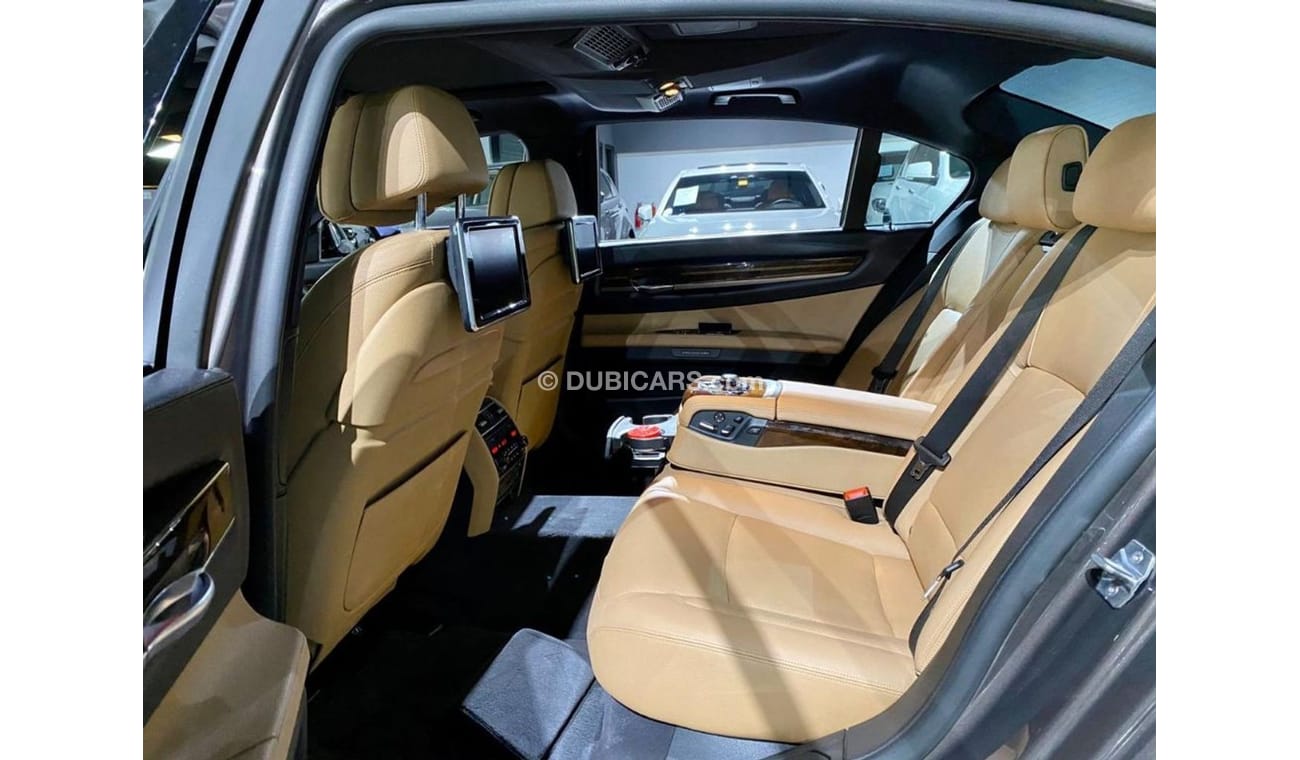 BMW 750Li 2014 BMW 750 LI EXCLUSIVE ORIGINAL PAINT FULL AGMC SERVICE HISTORY