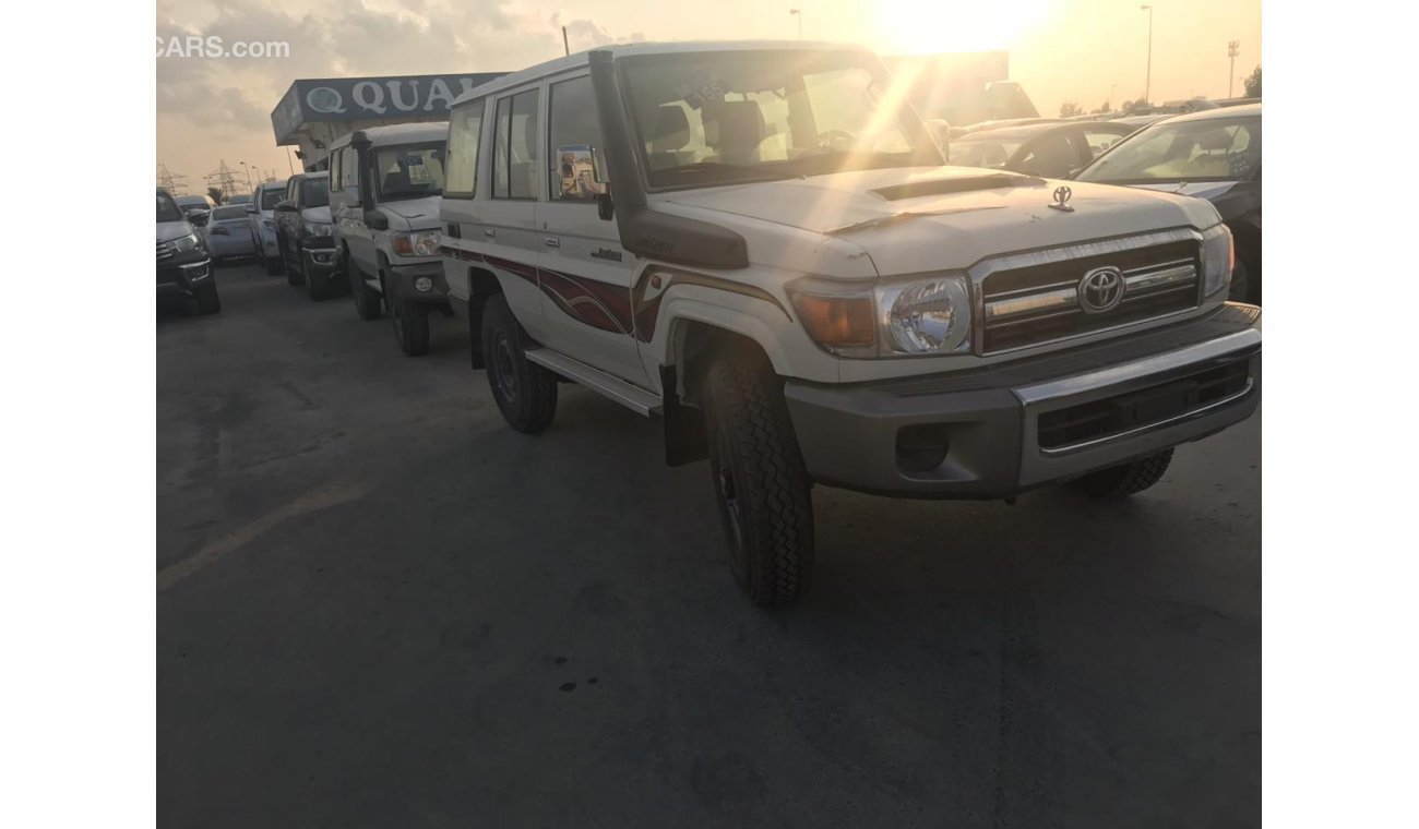 Toyota Land Cruiser hard top 5 doors