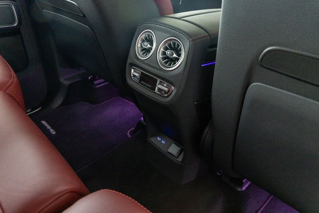 Mercedes-Benz G 63 AMG Mercedes-Benz G 63 AMG - Diamond Seats - Carbon Fiber - 2025 FaceLift