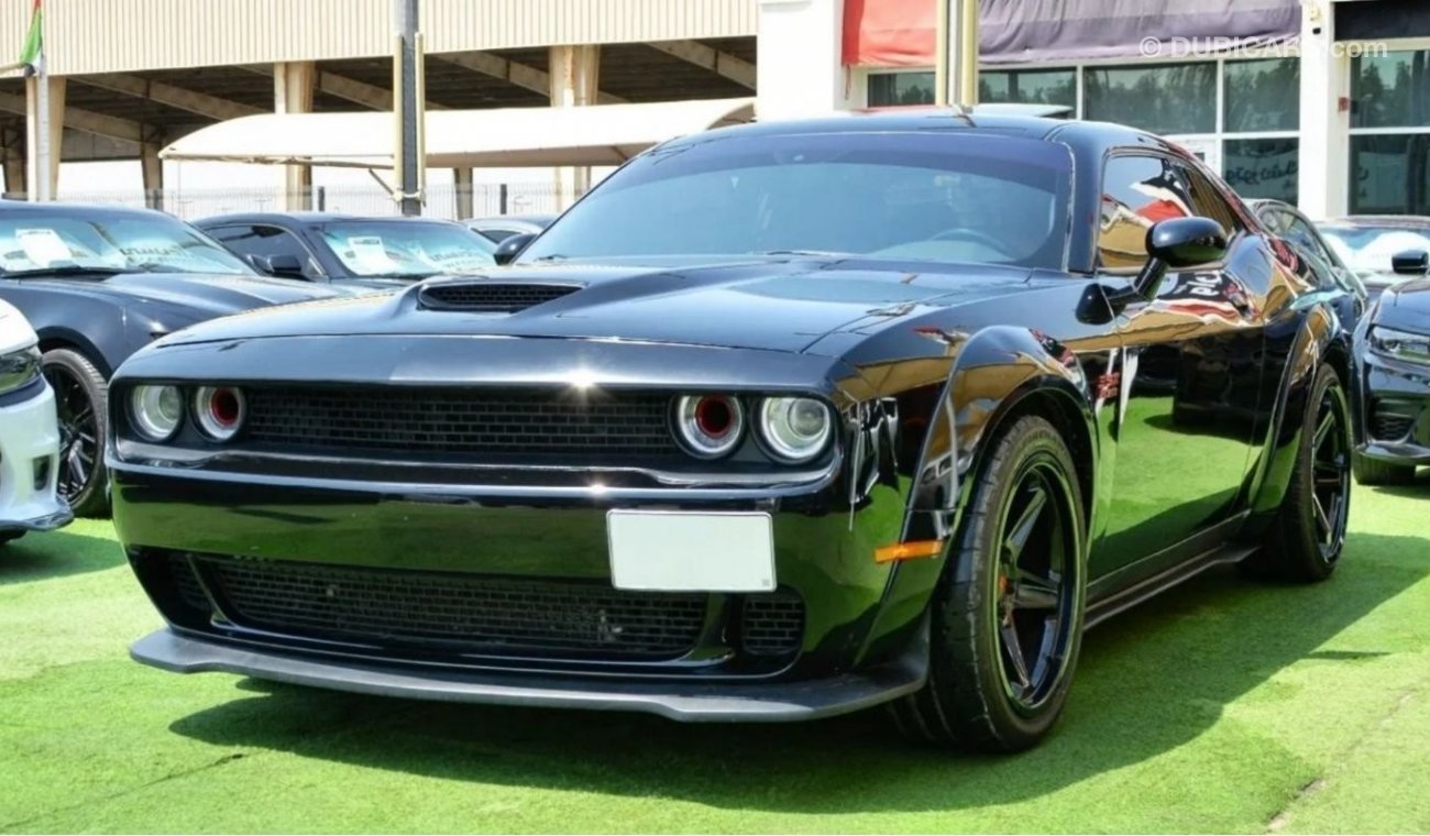 دودج تشالينجر $FullOption$ Challenger R/T V8 2016/SRT Full Kit/Excellent Condition