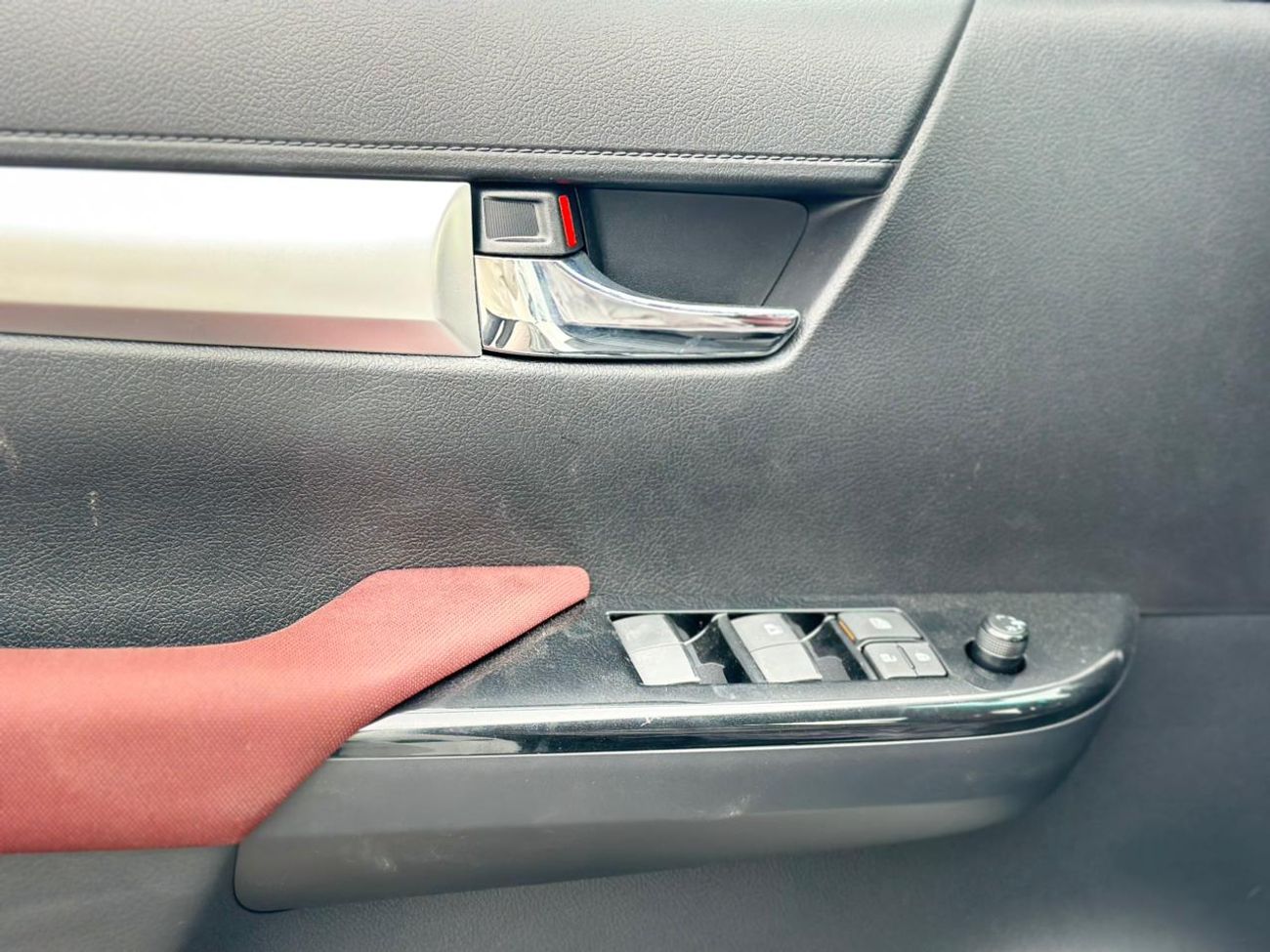 Toyota Hilux SR 2.7L