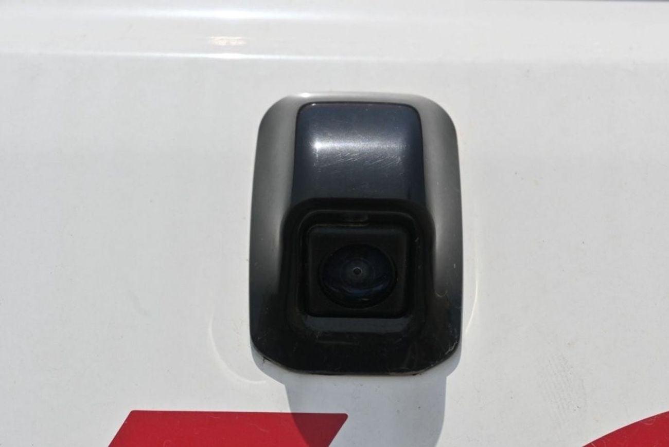 تويوتا هيلوكس TOYOTA HILUX 2.4L DIESEL 4X2 MODEL 2023