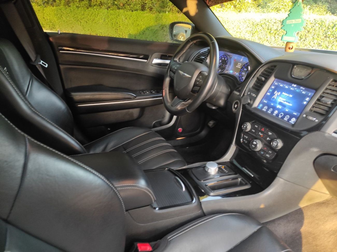 Chrysler 300s Chrysler 300s 2017 usa full opstions