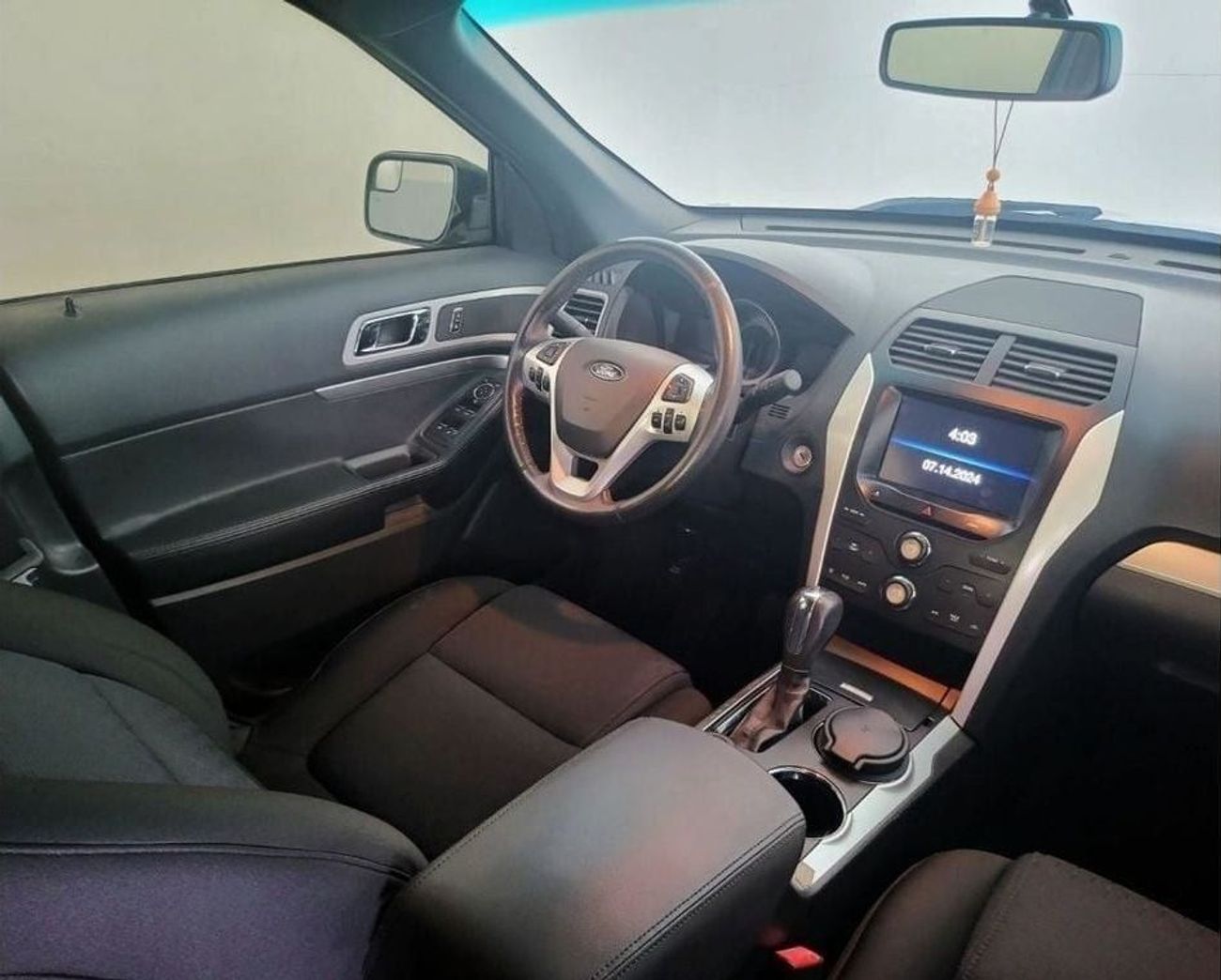 فورد إكسبلورر XLT - 3.5L V6 - EXCELLENT CONDITION