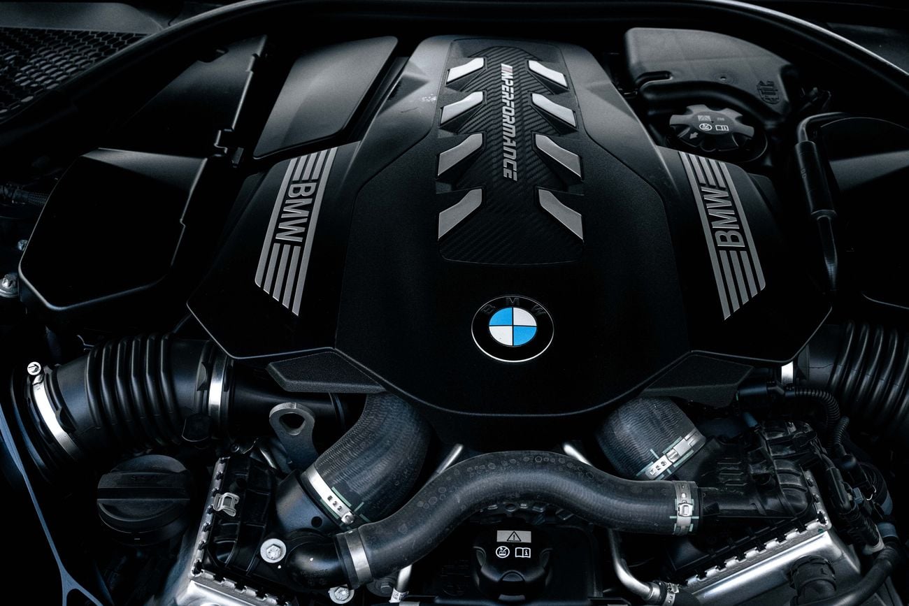 بي أم دبليو 850i 850i | 3,917 P.M | 0% Downpayment | 850I M-SPORT BMW SERVICED LOW MILEAGE! | Ramadan Offer!