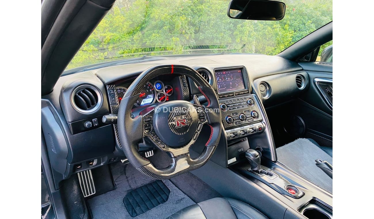 نيسان جي تي ار نيسان GT-R  خليجي بلاك اديشن خليجي فل كاربون فايبر بحاله ممتازه