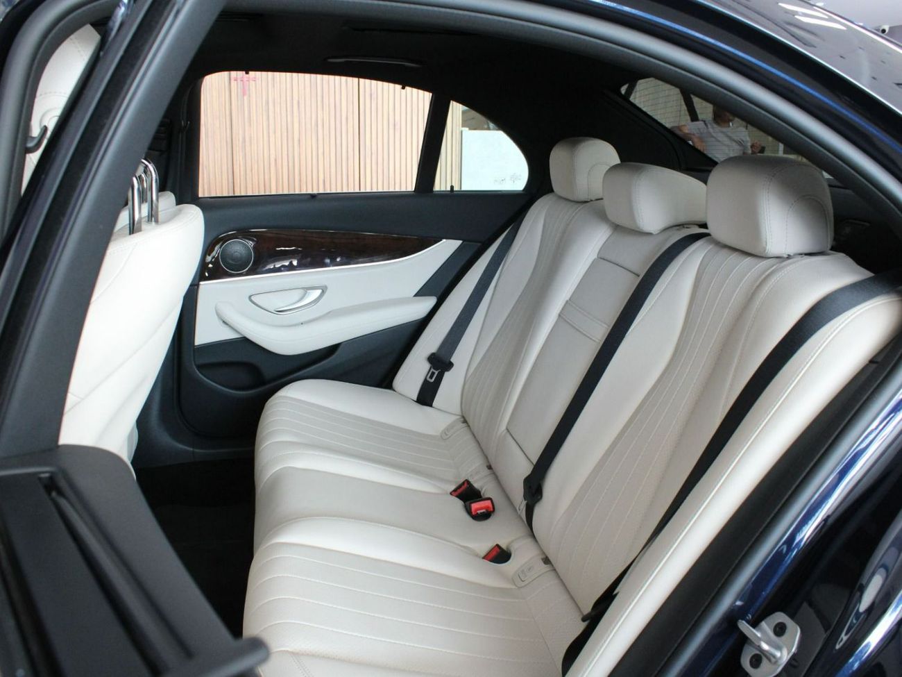 Mercedes-Benz E300 3.0L GCC