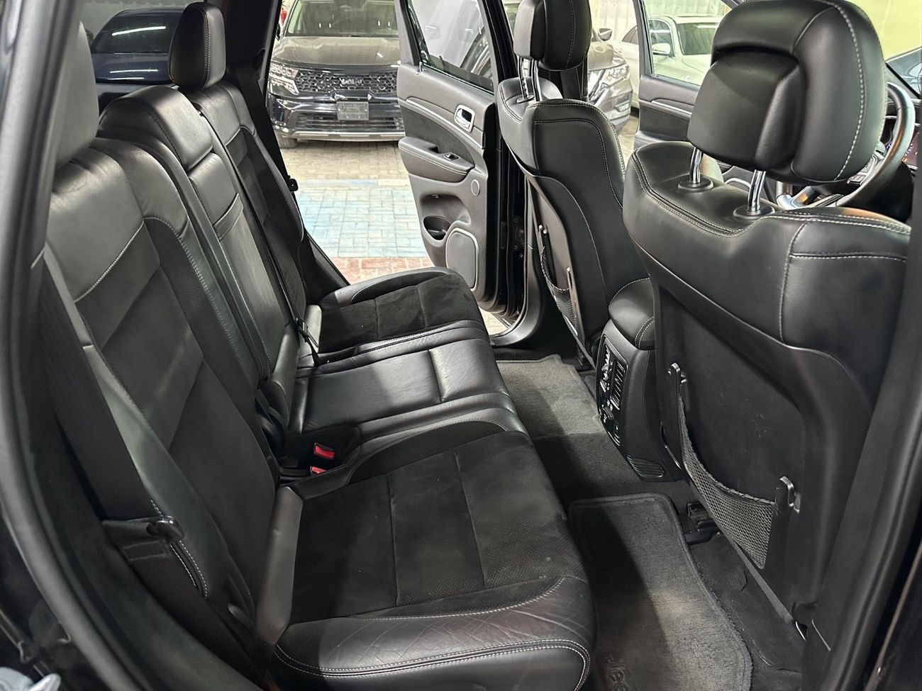 Jeep Grand Cherokee SRT8 6.4L