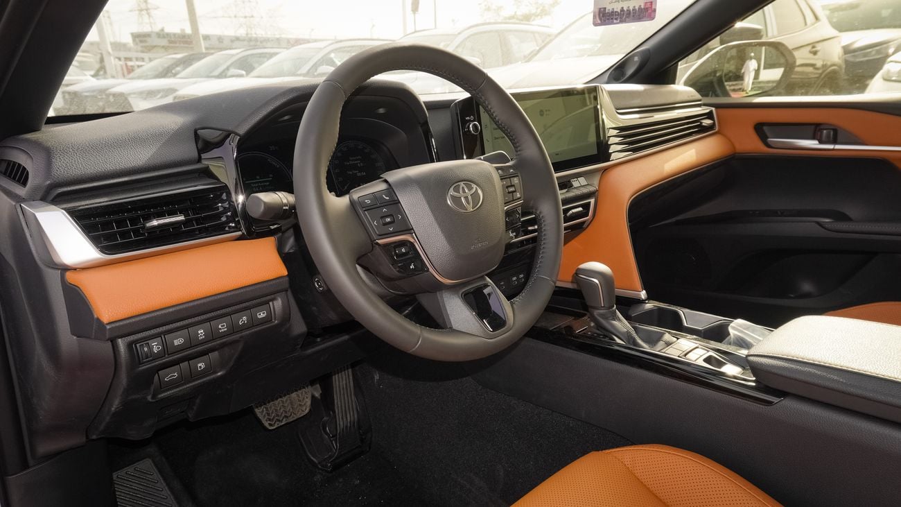 Toyota Camry Lumiere  2.5L HEV