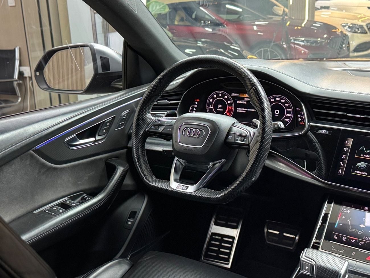 أودي RSQ8 quattro 4.0L
