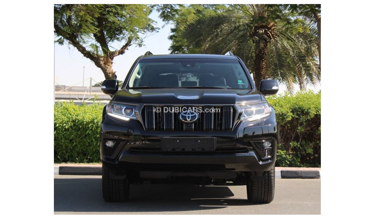 Used Toyota Land Cruiser 2022 for sale in Dubai - 695036