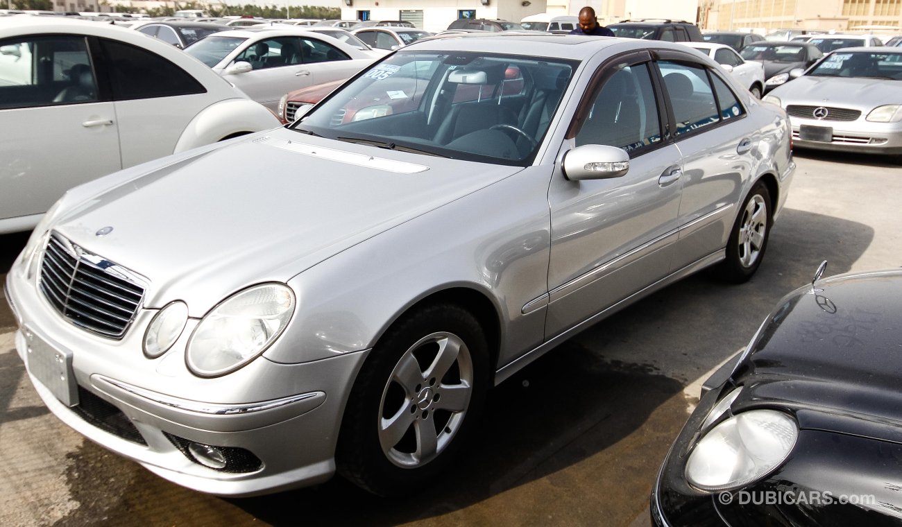 Mercedes-Benz E 320