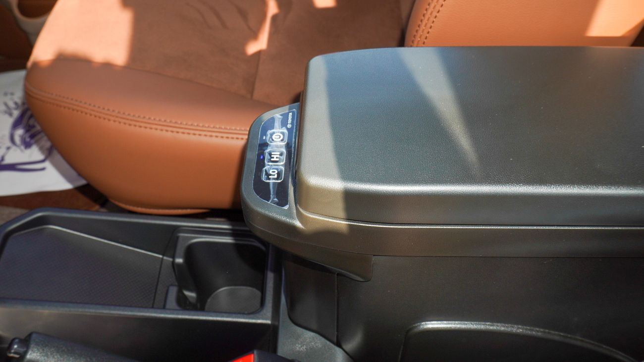 Toyota Land Cruiser 70 LX 2.8L Diesel A/T