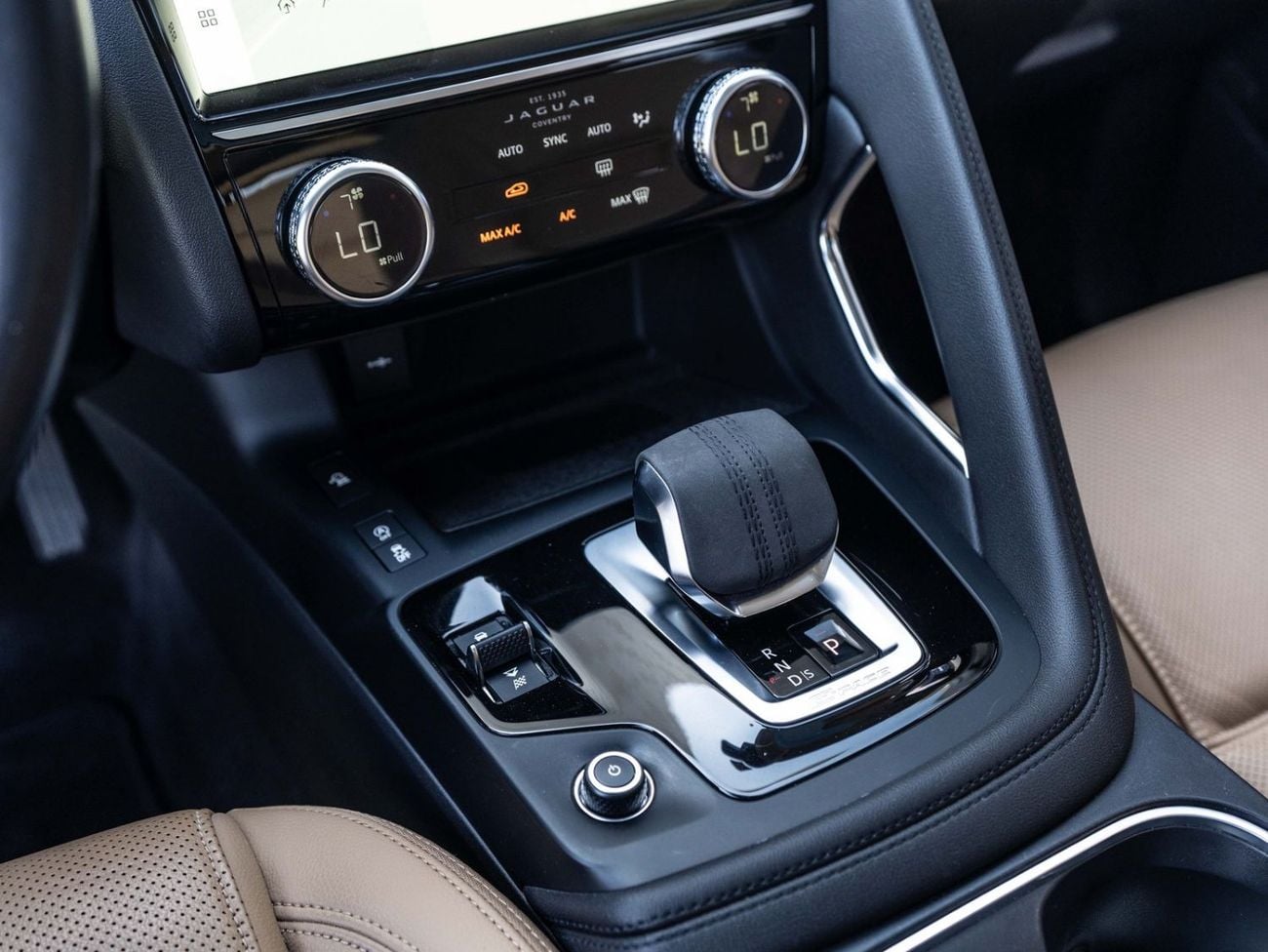 Jaguar E-PACE SE