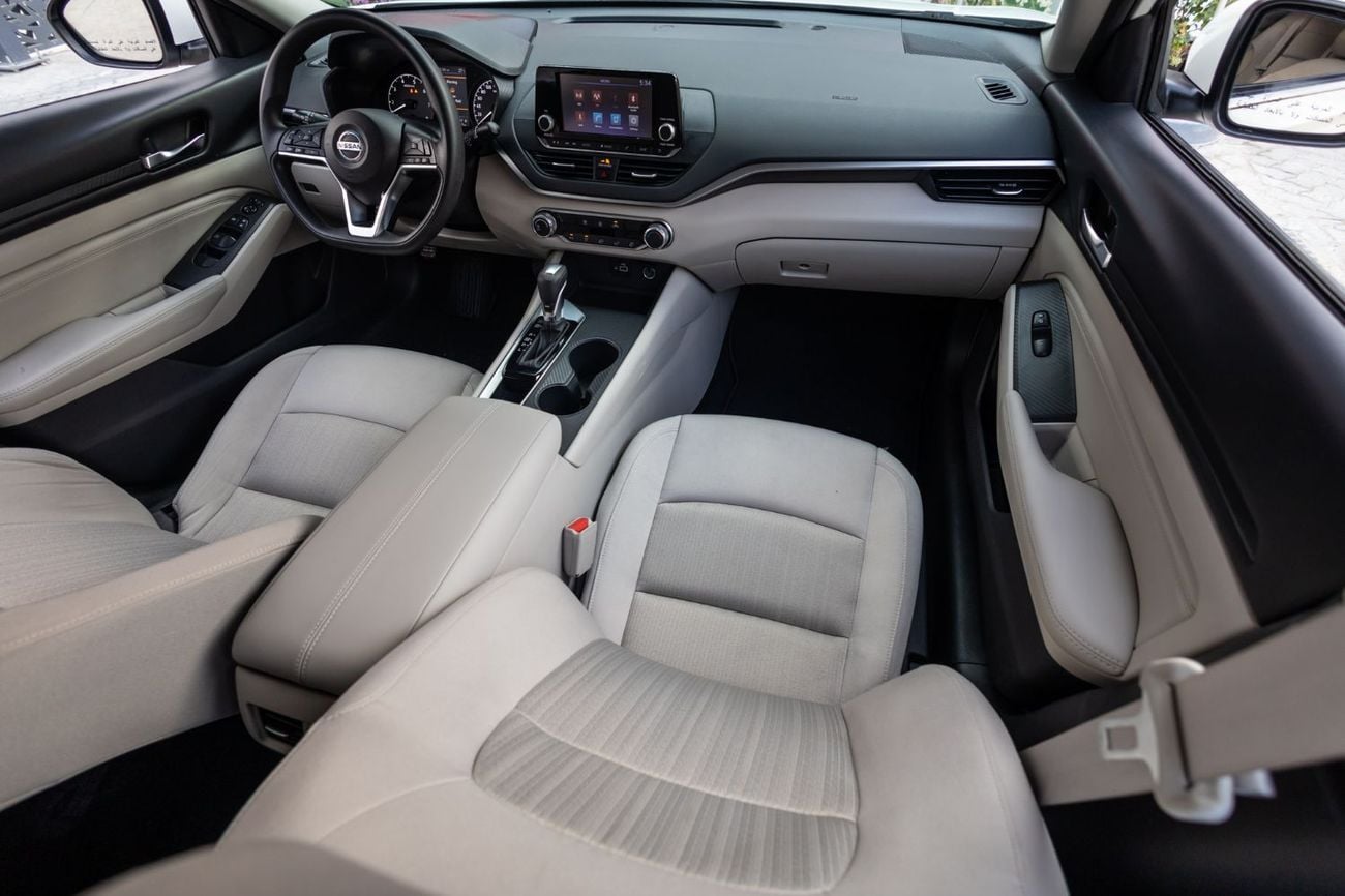 Nissan Altima SV 2.5L