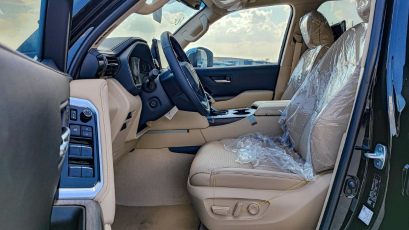 تويوتا لاند كروزر Toyota LC300 3.5L VX-R 2023