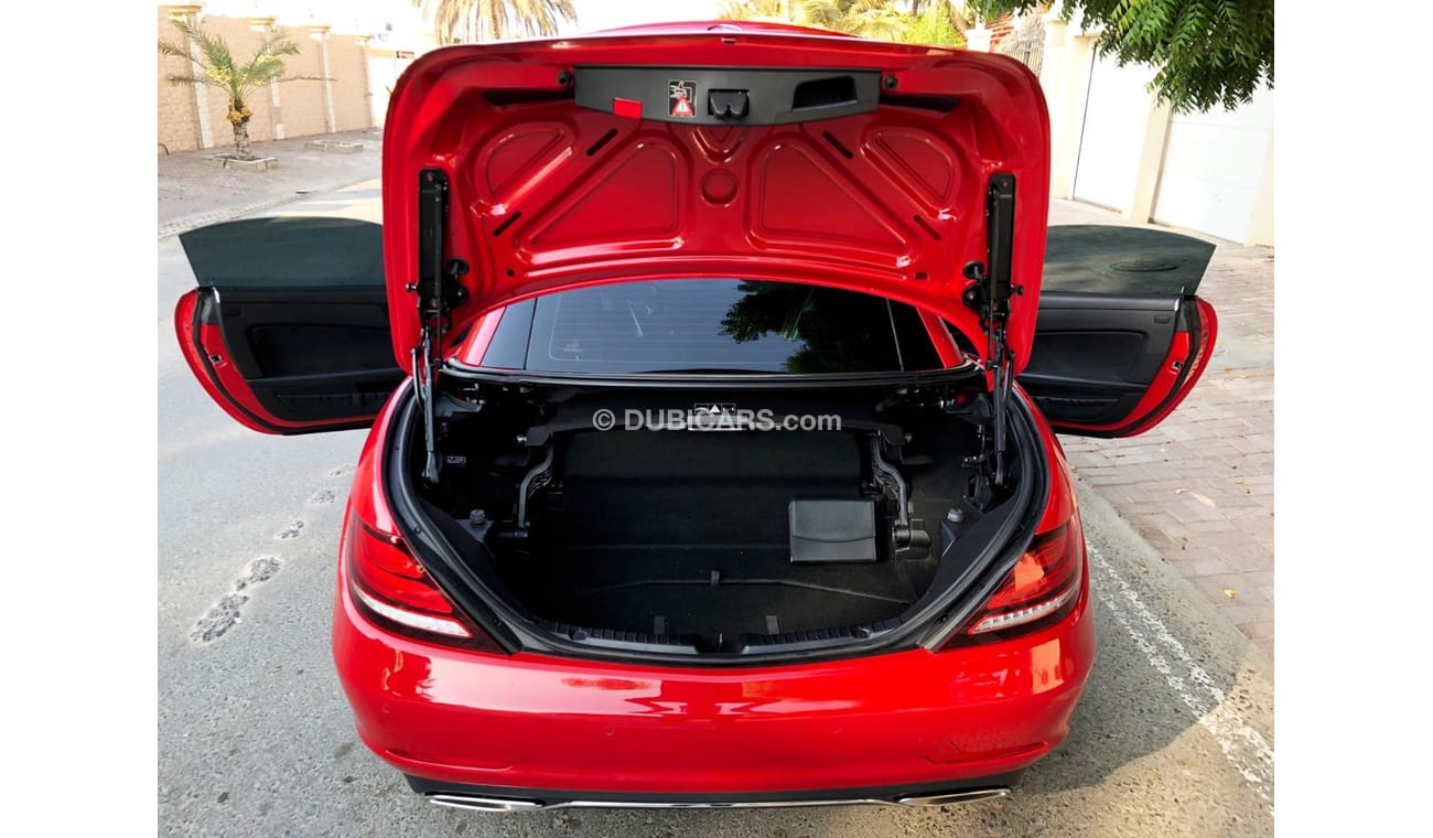 Mercedes-Benz SLC 200