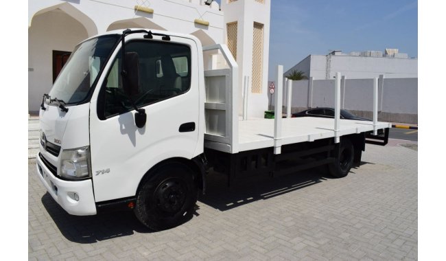 Hino 300 Hino 714 pick up, model:2015. free of accident with low mileage
