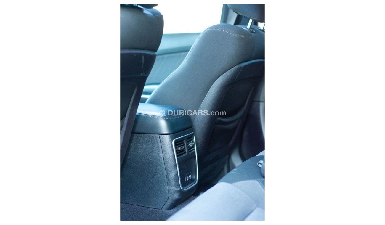 دودج تشارجر 3.6L SXT (متوسط) 3.6L SXT (متوسط) 3.6L SXT (متوسط) الموديل: دودج تشارجر SXT منتصف الخيار   السنة :20