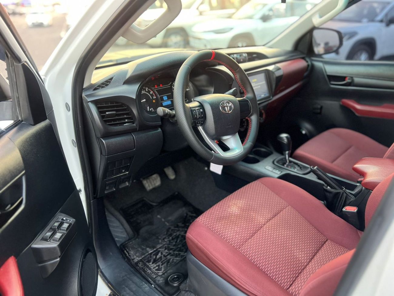 Toyota Hilux GR SPORT LHD 2.7L Petrol Automatic 4WD 6-Cylinders 5 Seats 4 Doors