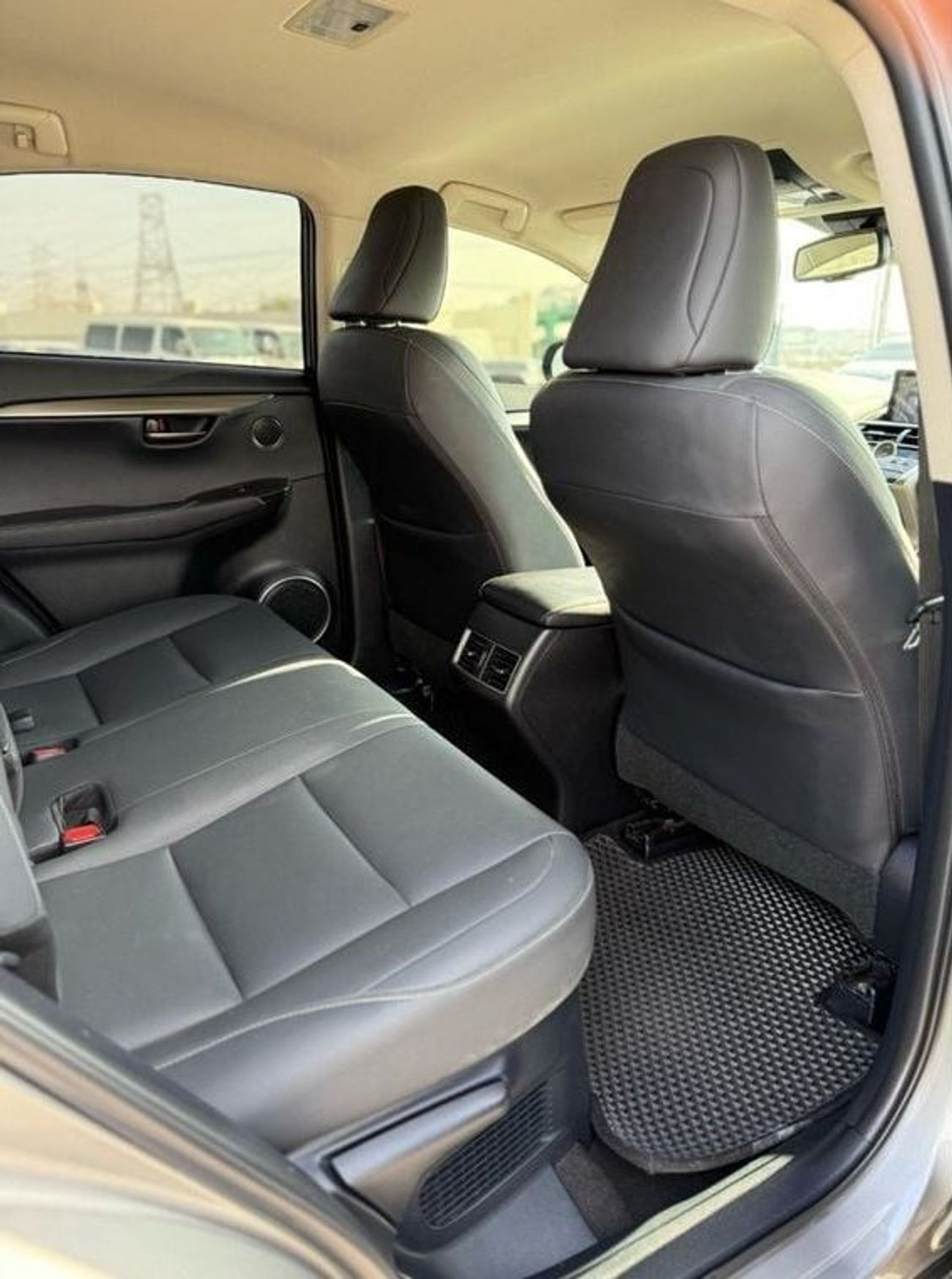 لكزس NX200t 360 camera Premier