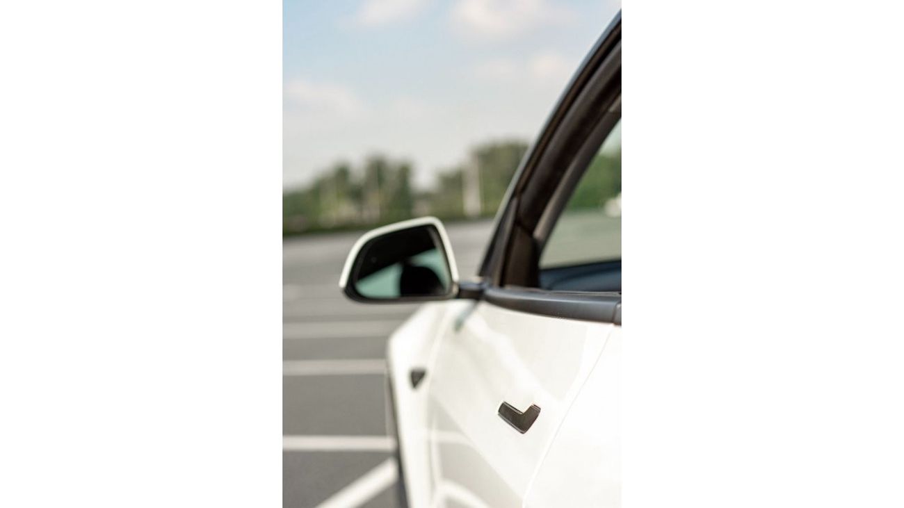 Tesla Model 3 usa All Wheel Drive