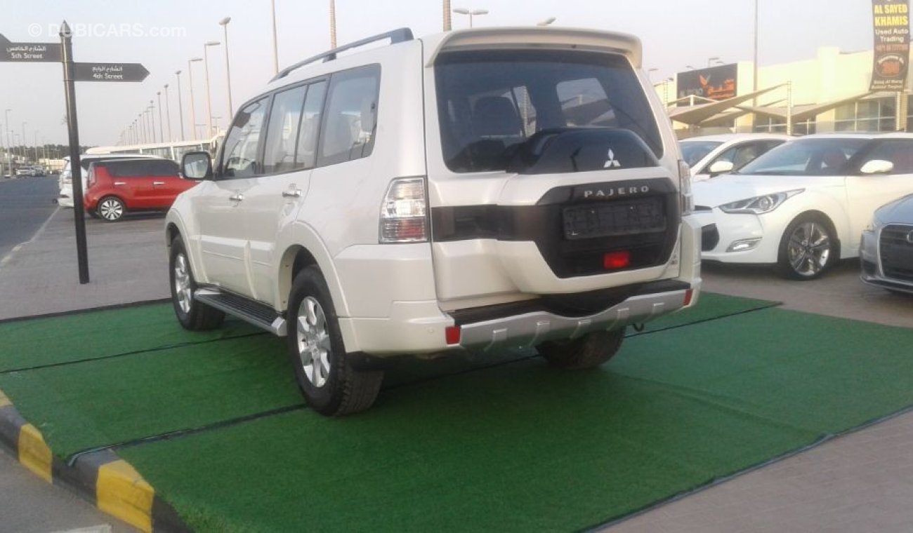 Mitsubishi Pajero NO PIANT NO ACCIDENT KHALIGE Full option