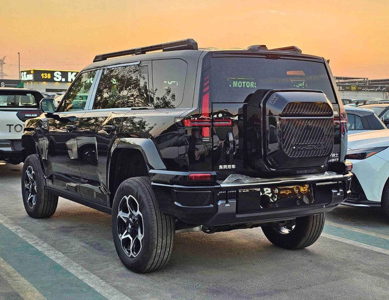 Dongfeng M Hero M817 HYBRID / 1.5L TURBO CHARGED PETROL /  LARGE DISPLAY 15.6" TOUCHSCREEN / PANORAMIC ROOF (CODE#MH817H)