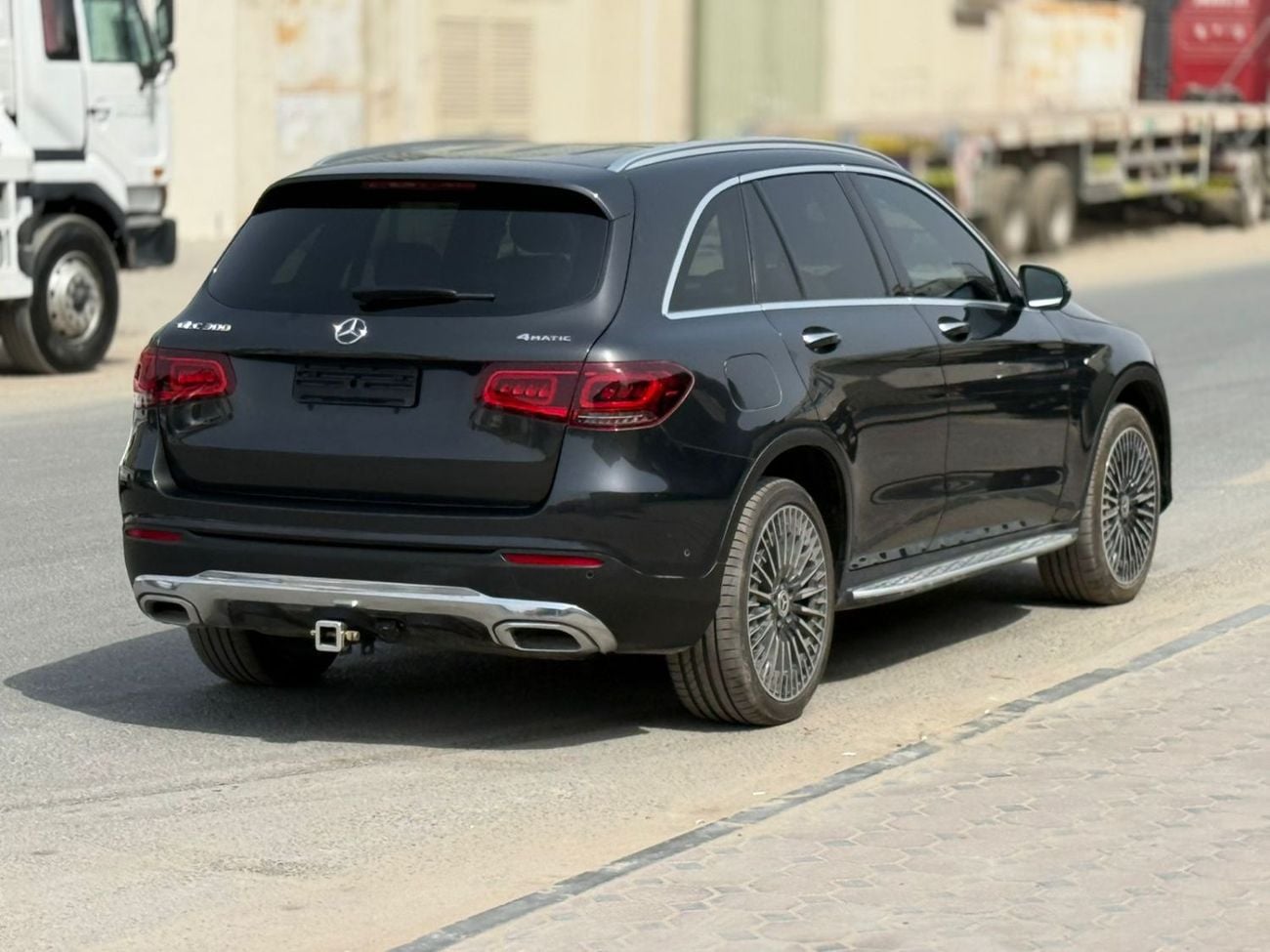 Mercedes-Benz GLC 300 Premium 2.0L