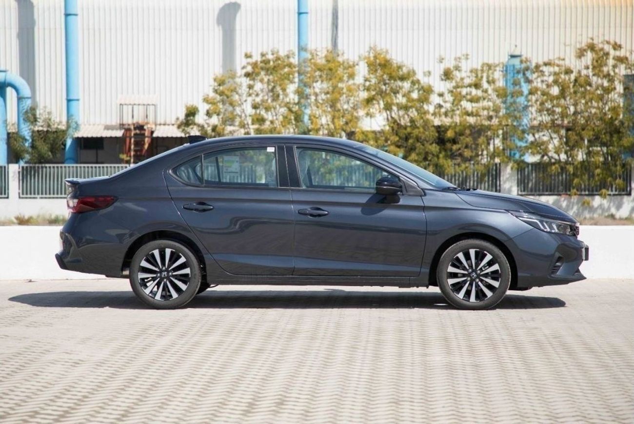 هوندا سيتي هوندا سيتي 1.5 LXS 2024 - رمادي ميتيورويد من الداخل عاجي