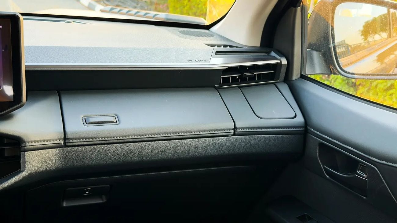 Toyota Hilux Travo Base Model | Thailand Specs | All-New Shape