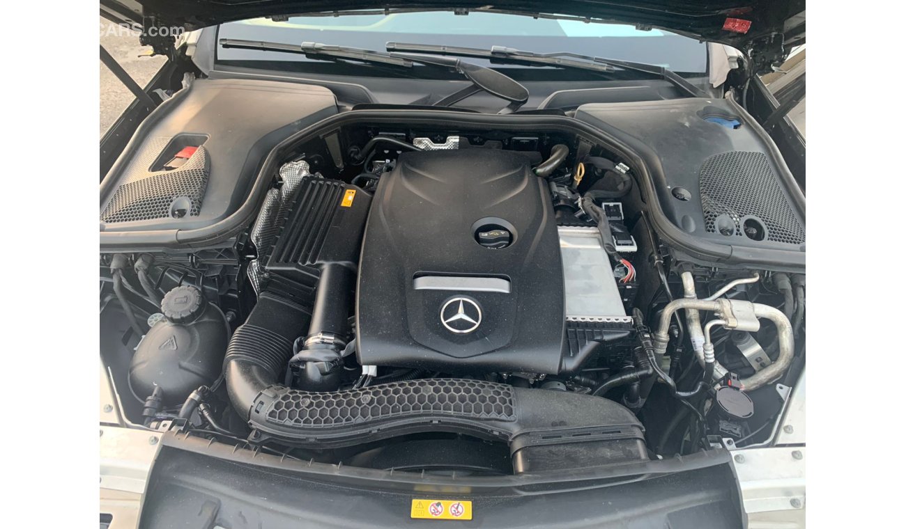 Mercedes-Benz E200 Mercedes E200_2018_Excellend_Condihinh