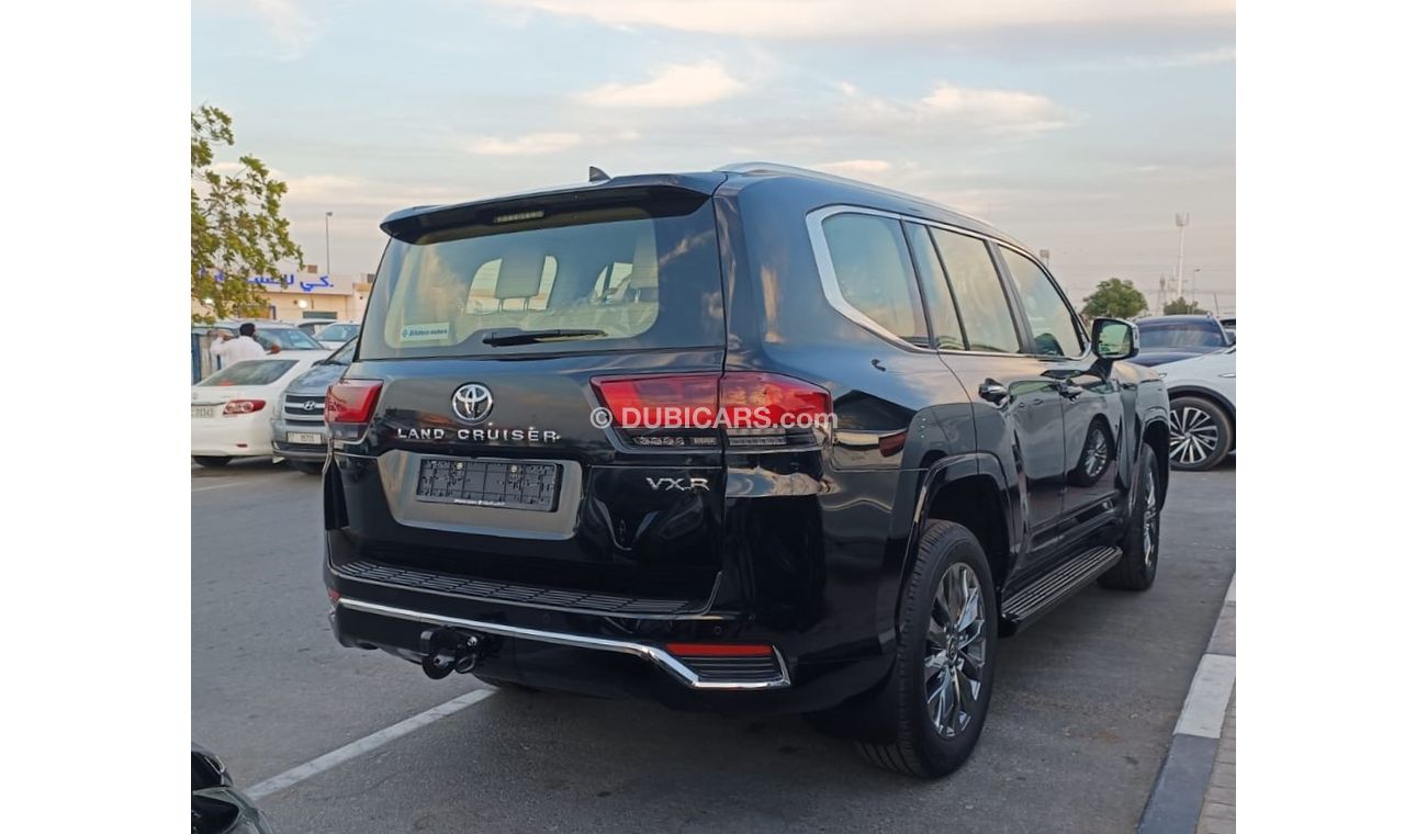 Toyota Land Cruiser VXR 4.0L Petrol, Radar / Power Seats & Leather Seats / 20" Rims / Chrome Package
