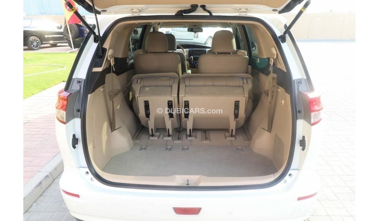 Toyota Previa Toyota Previa SE 2019