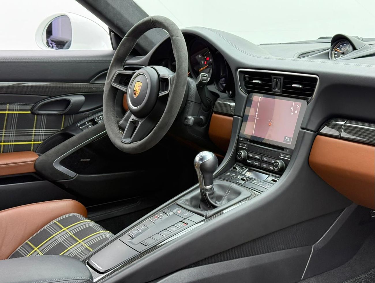 Porsche 911 GT3 3.8L (492 HP)