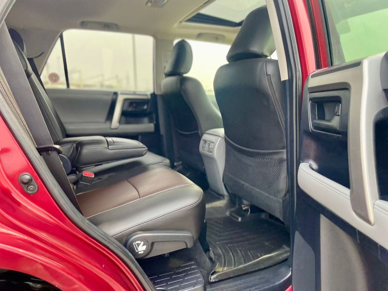 Toyota 4Runner 2013 Toyota 4Runner SR5 Premium Limited Edition Full Option - 4.0L V6 - AWD 4x4 - Sunroof 7 Seater