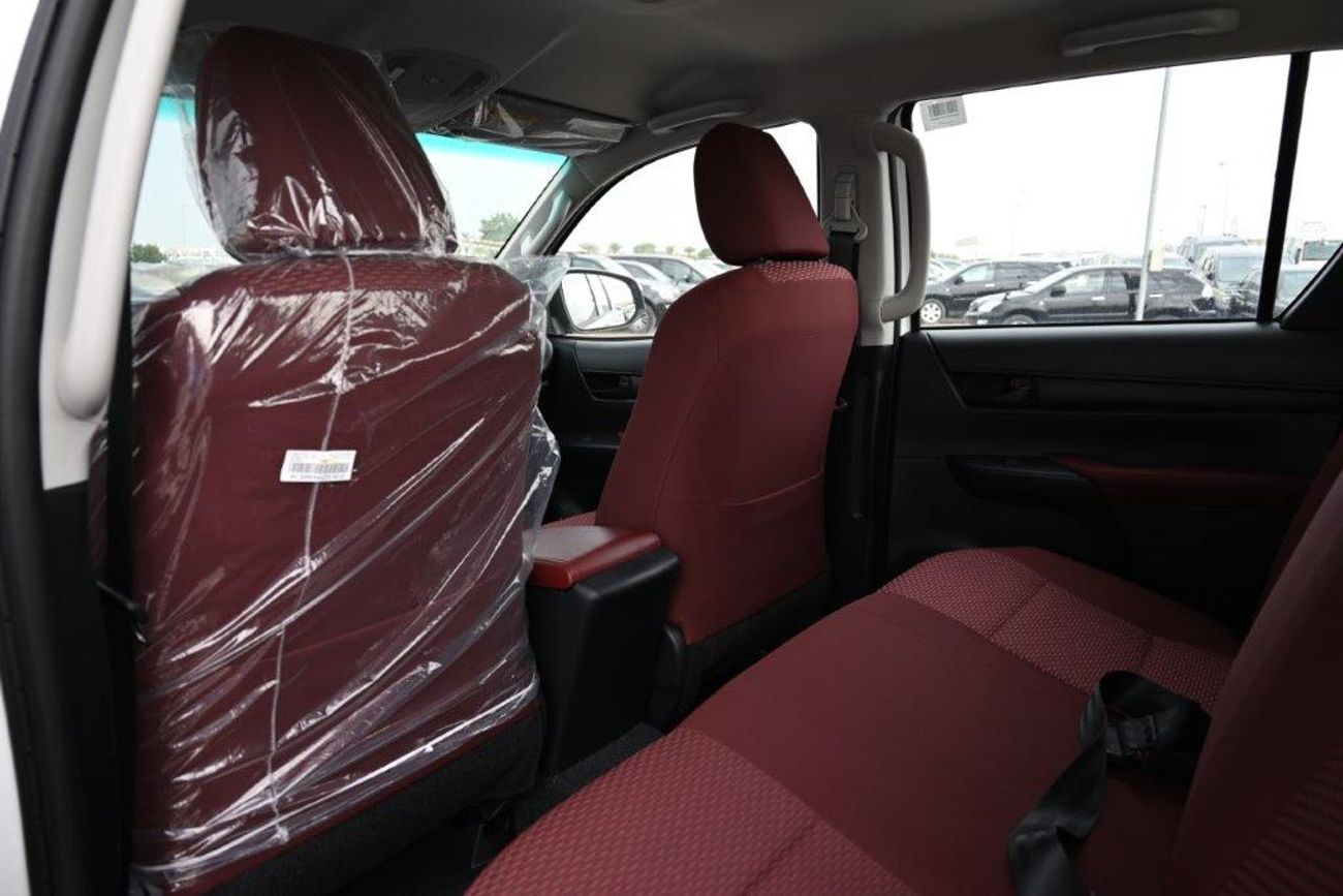 Toyota Hilux 2.7L 4wd Mid option