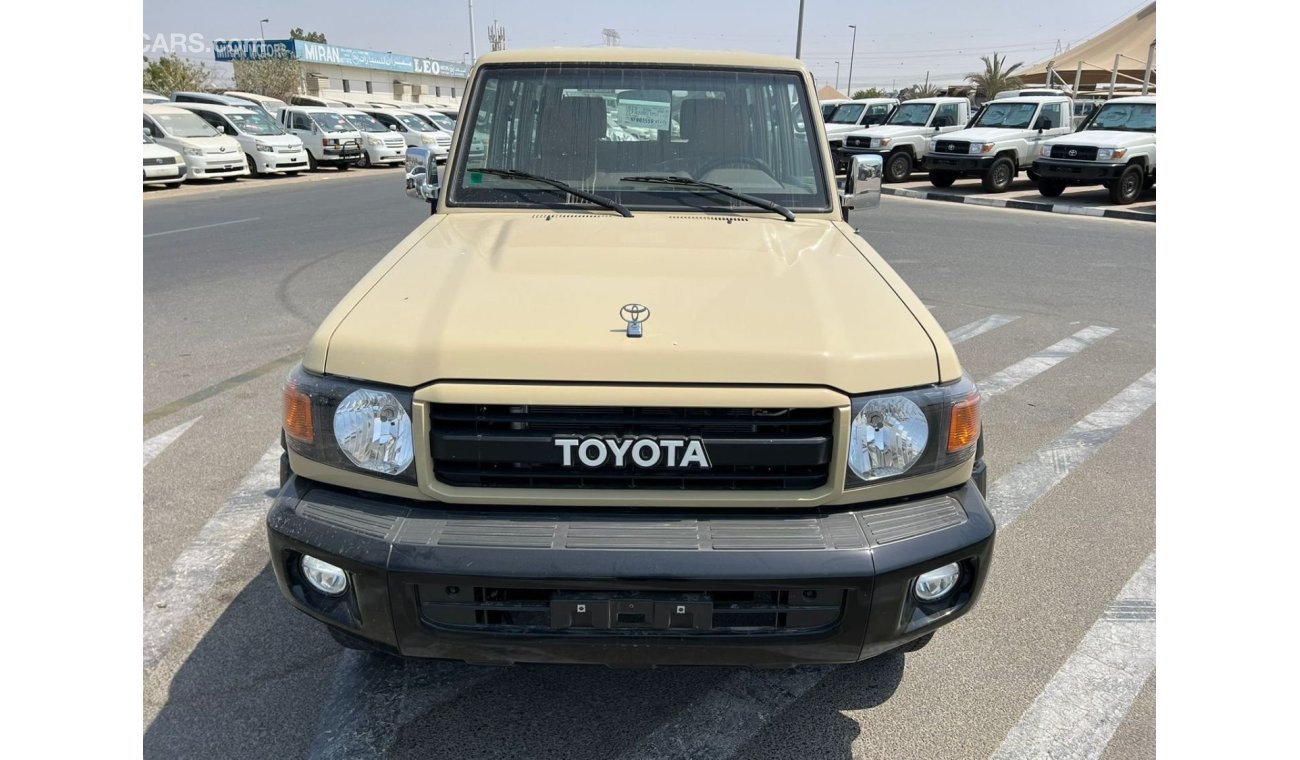 تويوتا لاند كروزر 70 2022 TOYOTA LANDCRUISER / 70 SERIES / 4.0L / 4WD/ 5 DOOR / FULL OPTION / GCC