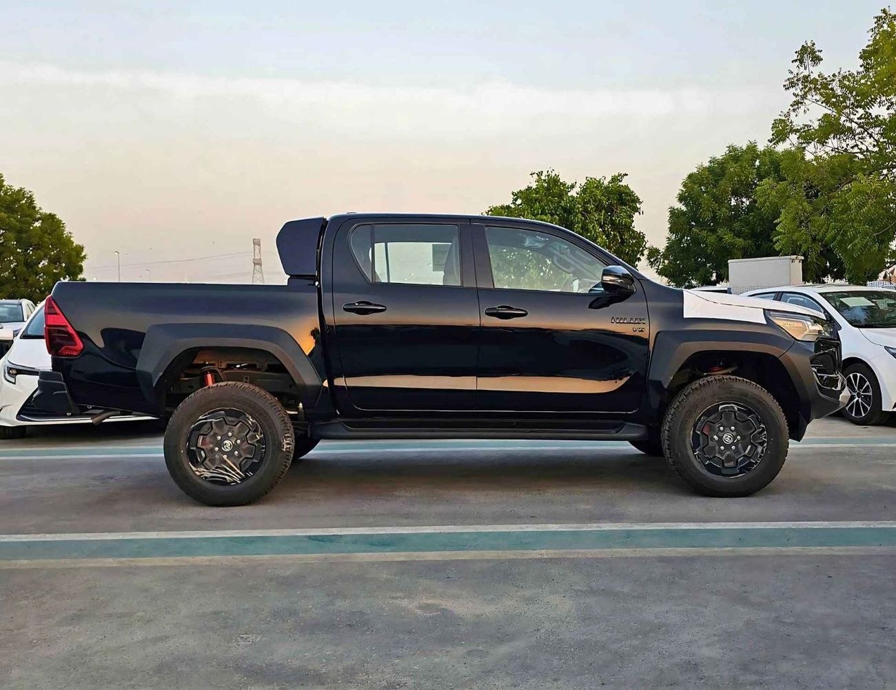 Toyota Hilux GR SPORT/4.0L PETROL V6 4WD/RADAR/ 360 CAMERA/ DRIVER POWER SEAT/ (CODE # GR SPORT)