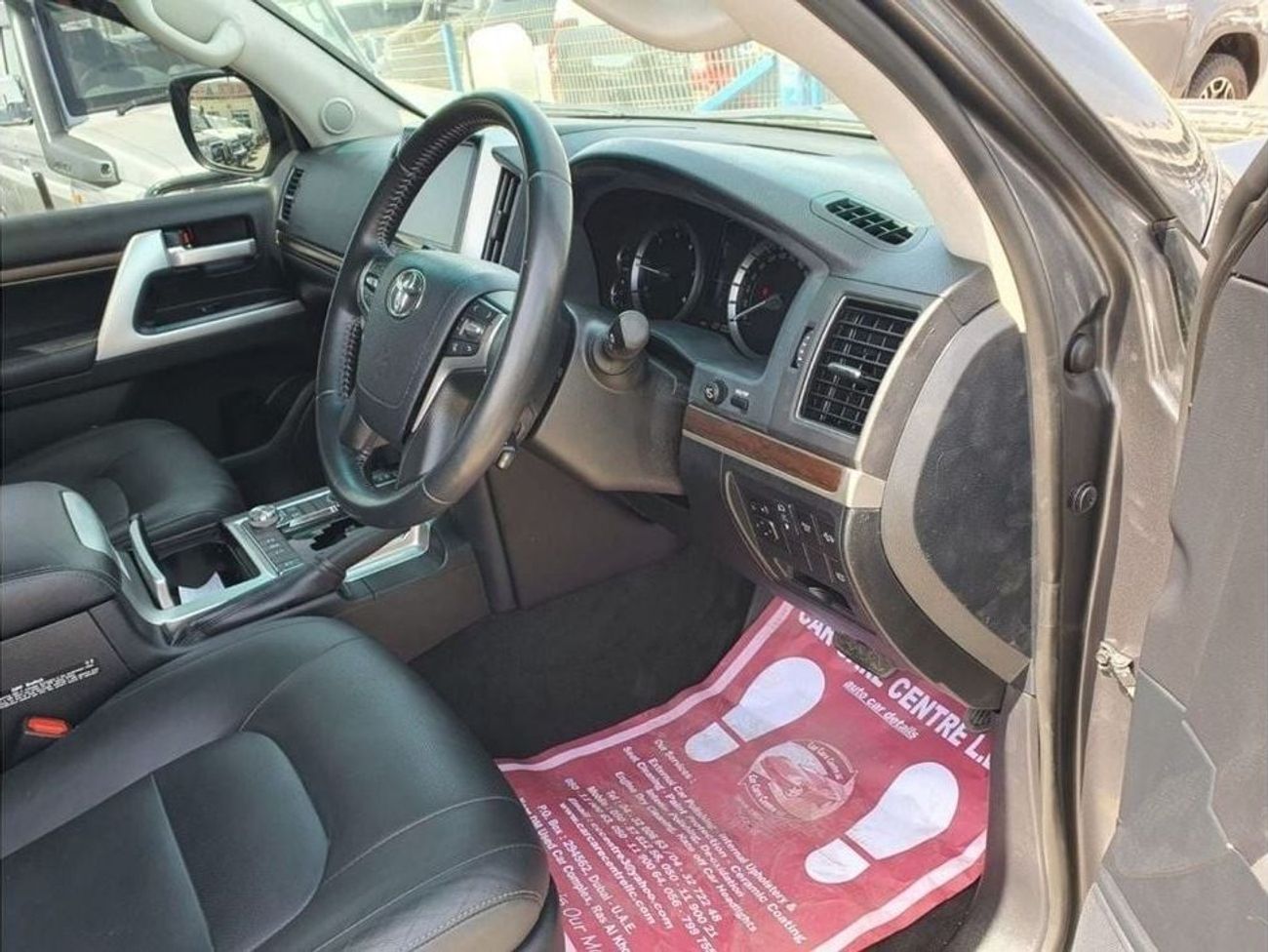 Toyota Land Cruiser Diesel 4.5 Right Hand Liter VX Limited Cool Box Sunroof Leather Power Seats