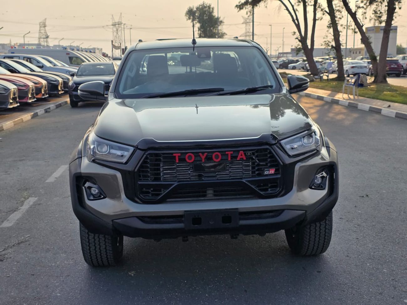 Toyota Hilux Face Lifted to 2024 model diesel 2.8 liter right hand drive automatic only for export available