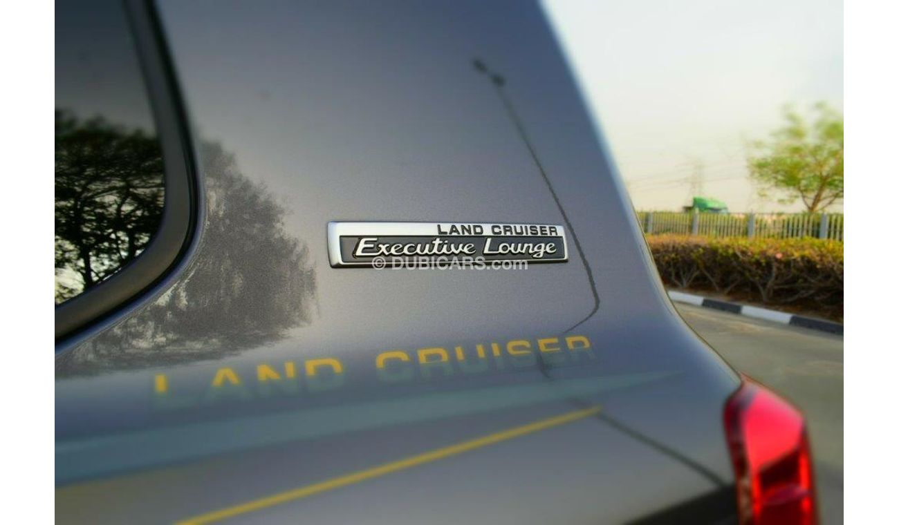 Toyota Land Cruiser 200 VXR+ V8 4.5L Turbo Diesel 7-Seater AT Executive Lounge