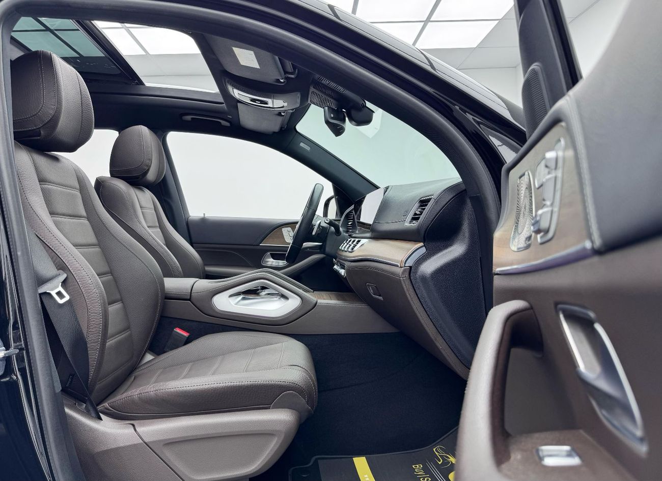 مرسيدس بنز GLS 450 4MATIC 2022 Mercedes Benz GLS 450 AMG 4MATIC, Warranty, Full Mercedes Service History, 7 Seater, GCC