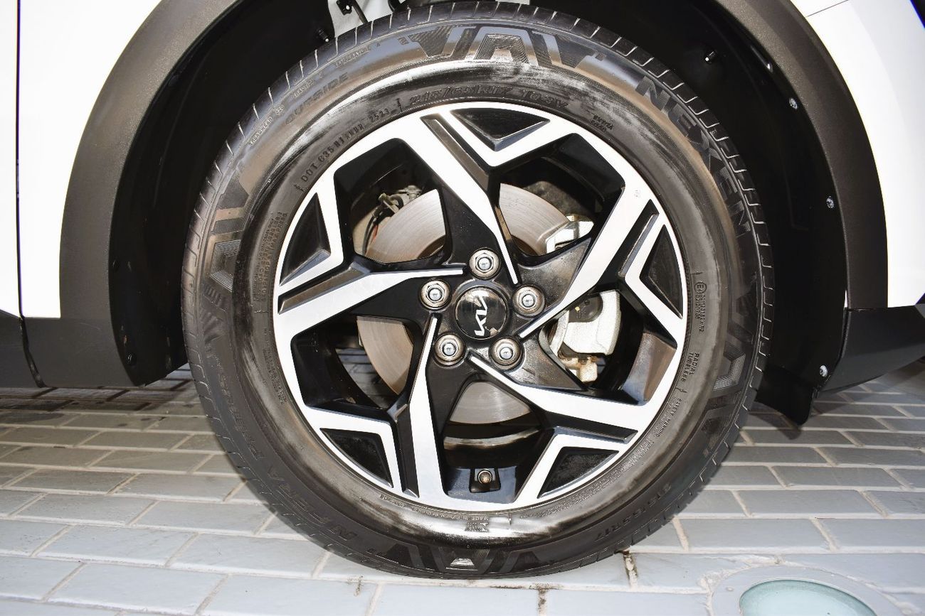 كيا سبورتيج LX 1.6L