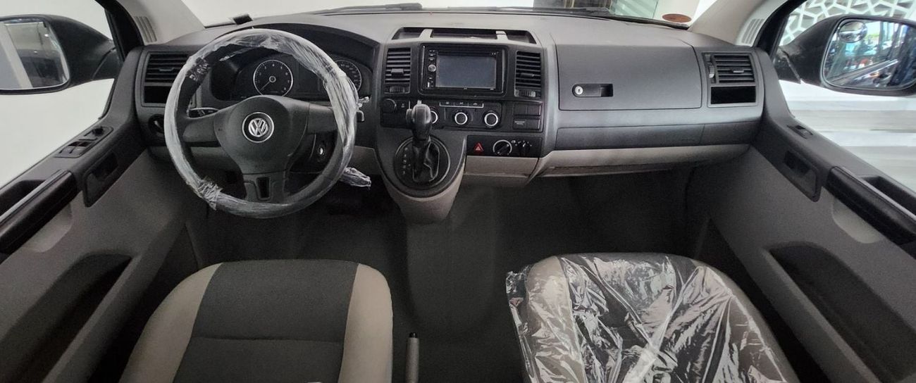 Volkswagen T5 Transporter Excellent Condition - Automatic Transmission - Passenger Van