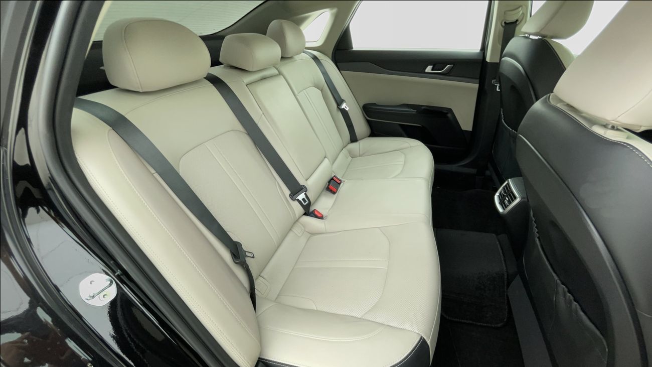 كيا K5 EX 2.5 | بدون دفعة مقدمة | اختبار القيادة في المنزل