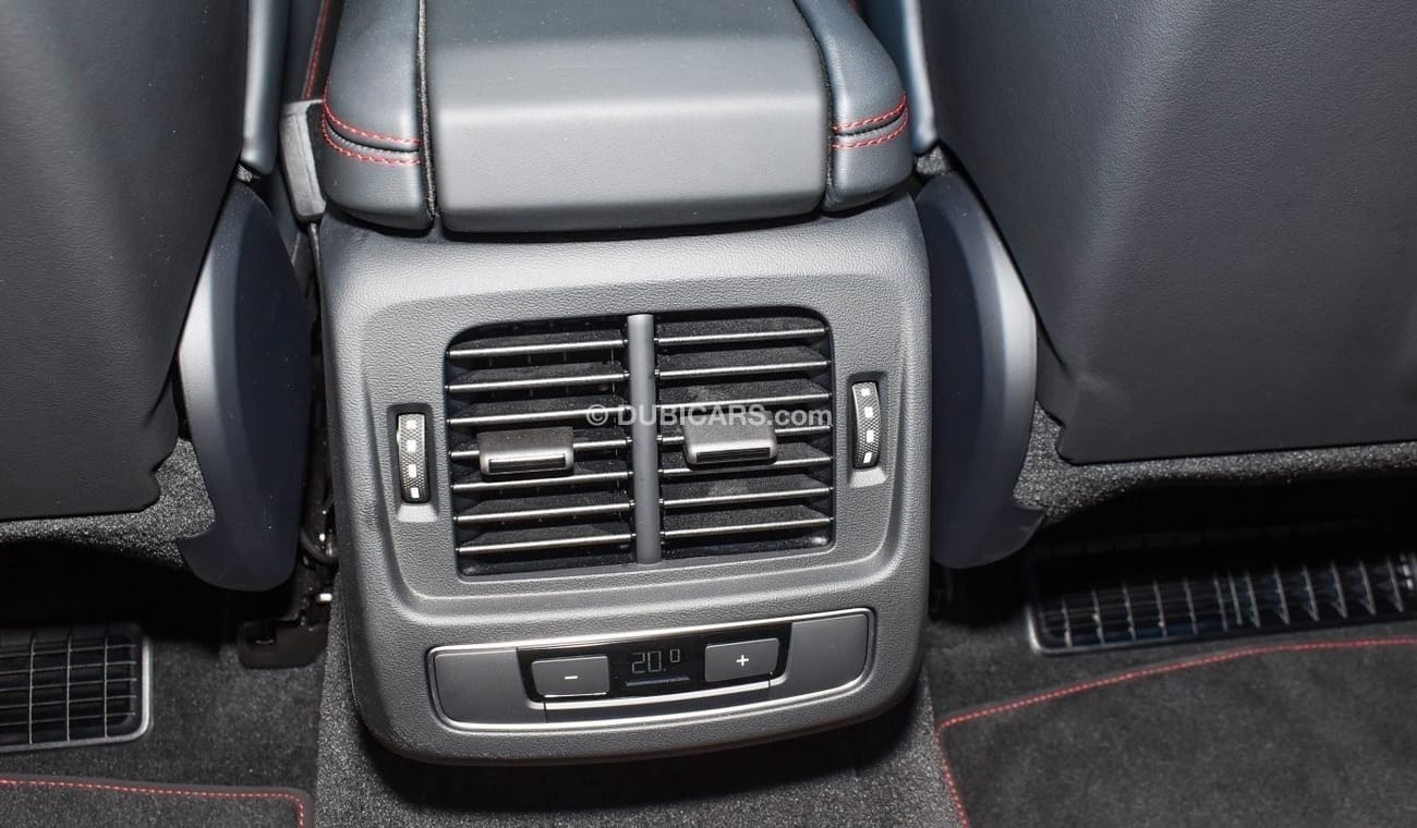 أودي إي ترون جي تي AUDI RS E-TRON GT 2023 GCC. LOW MILEAGE. IN EXCELLENT CONDITION